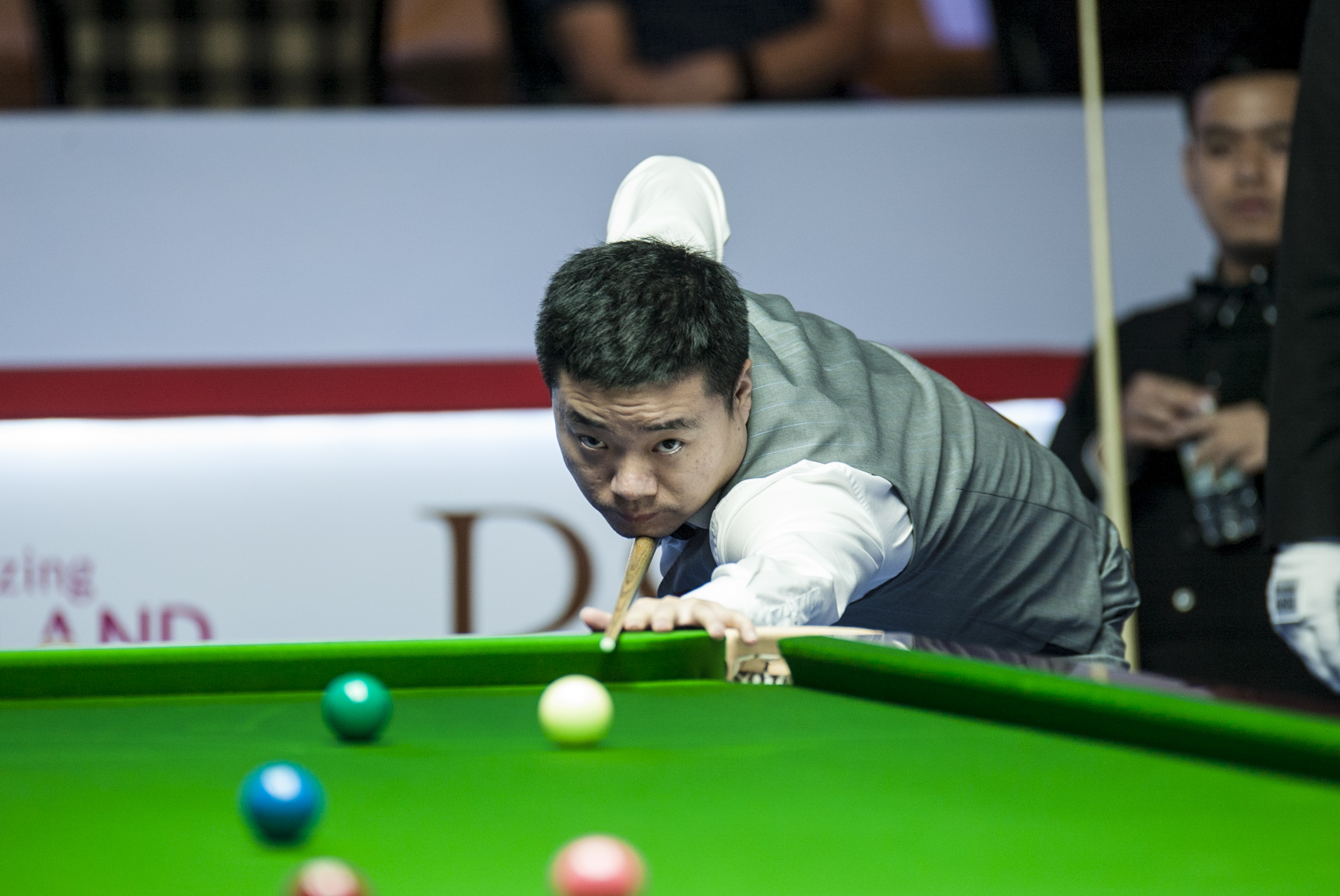 凭借其卓越 凭借其卓越